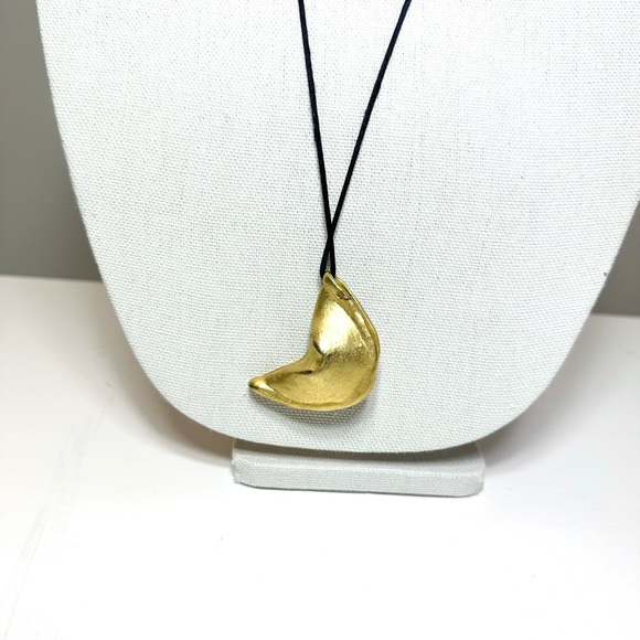 Miriam Haskell Fortune Cookie Pendant - Picture 3 of 6